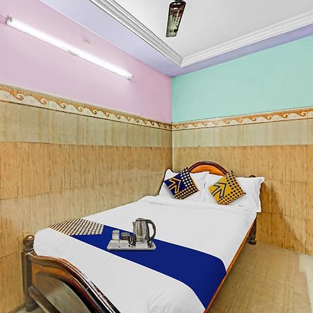 Spot On Svr Grand Hotel Vijayawāda Exterior foto